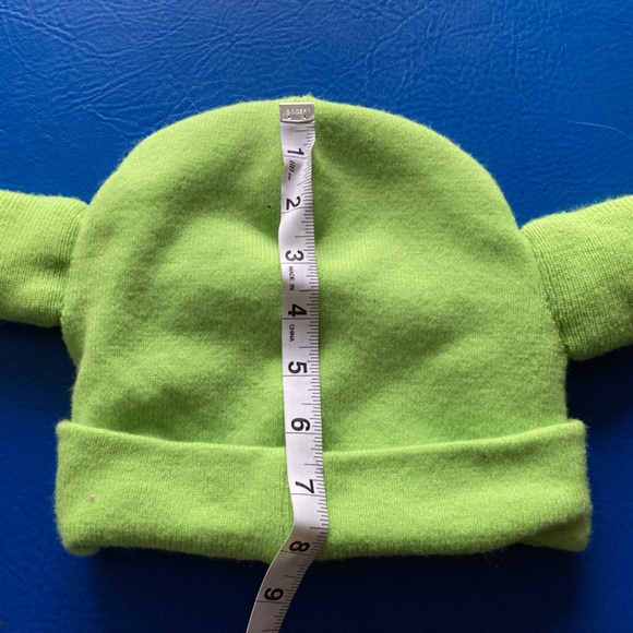 Baby yodo green kids beanie. - Picture 3 of 3